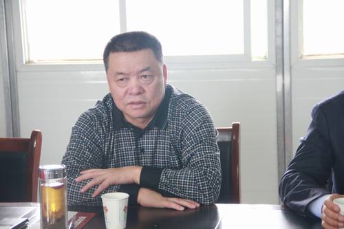 陜煤集團總經理助理、建設集團聯合黨委書記、董事長寧興剛節日期間深入銅煤公司施工生產一線視察慰問