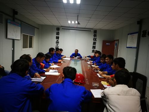 天工公司土建十五部“小小碰頭會”發揮大作用