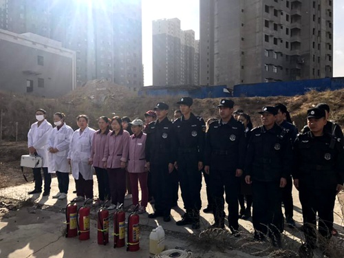 大秦置業秦和物業公司開展消防應急預案演練