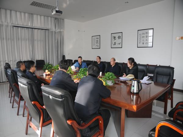 神木市勞動監察大隊檢查掘進公司勞動用工情況