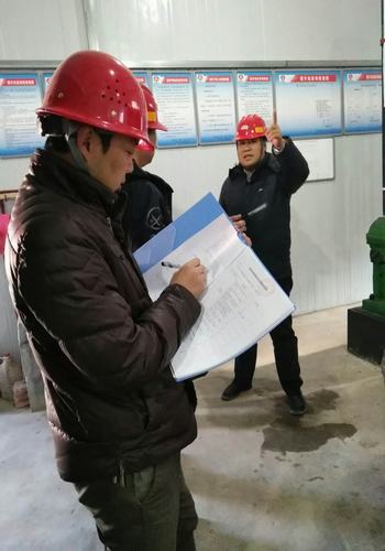 設備租賃中心狠抓設備現場管理工作