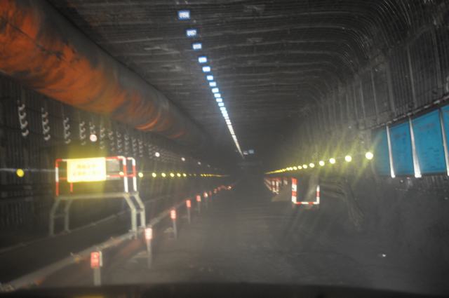 掘進公司紅柳林項目部聯絡巷高精度貫通