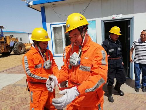 突擊“體檢”找安全病因 當即整改除隱患“病灶”