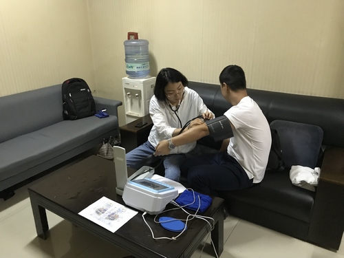 陜煤建設路橋分公司心系職工健康開展中醫義診理療活動