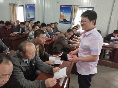 陜煤建設掘進公司：與員工積極互動 咨詢日消除安全疑惑