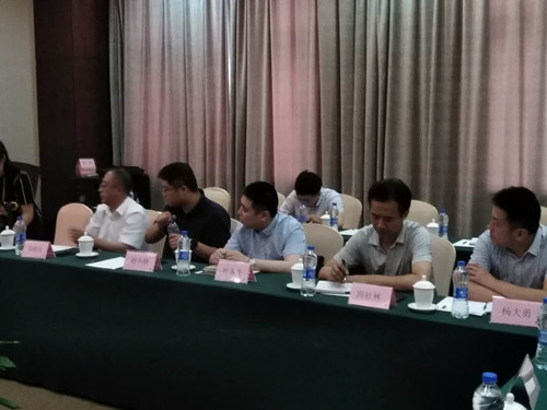 陜煤建設(shè)天工公司參加榆林合力產(chǎn)業(yè)扶貧開發(fā)公司紅棗深加工項目推進(jìn)會