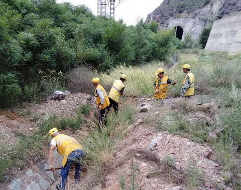 陜煤建設銅川公司:紅檸鐵路項目部打響“雨季三防”戰 撐起安全“保護傘”