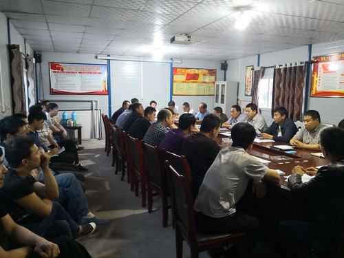 陜煤建設礦建二公司冶坪項目部:誓師大會提氣勢 勞動競賽揭序章