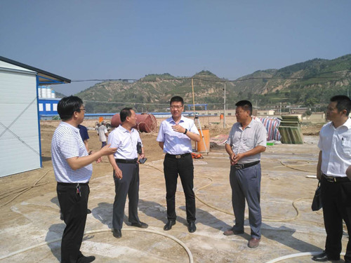 榆林合力產業扶貧公司總經理李勇一行蒞臨陜煤建設天工公司清澗紅棗深加工項目檢查指導工作