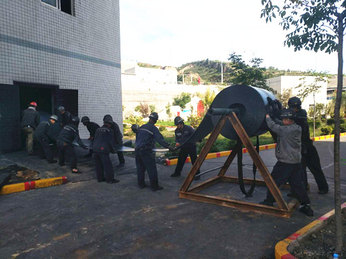 陜煤建設天工公司安裝運營項目部高效完成合陽煤礦201皮帶更換任務