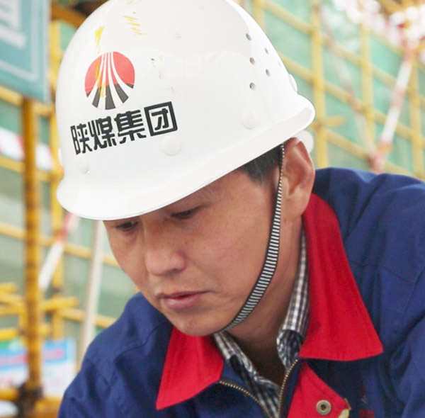 典型人物宣傳——鄭啟剛