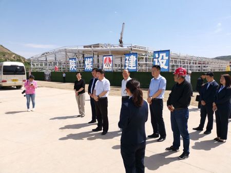 榆林市委常委、組織部部長張啟東一行蒞臨陜煤建設(shè)天工公司承建的清澗紅棗深加工項目調(diào)研指導(dǎo)工作