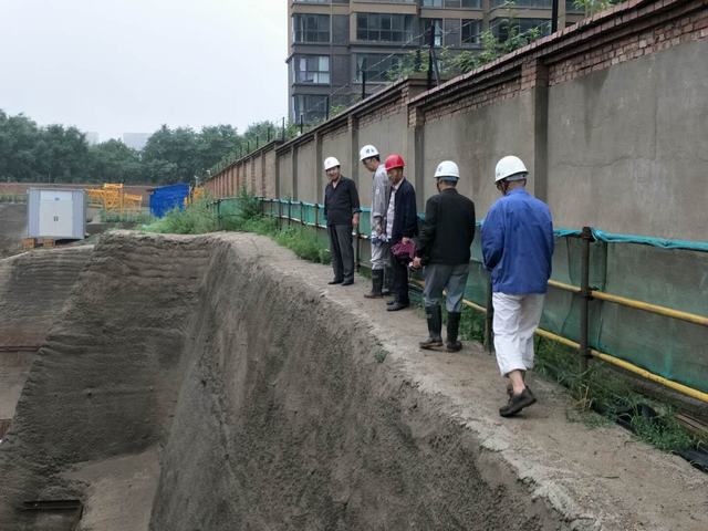 陜煤建設(shè)銅川公司各項(xiàng)目部采取措施應(yīng)對(duì)汛期