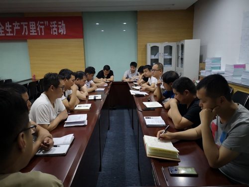 陜煤建設掘進公司：勇奪紅柳林礦“涉?！卑踩位顒庸鸸?></div>
                                <div   id=