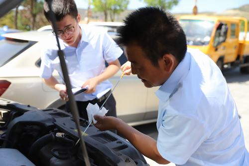 陜煤建設(shè)洗選煤運(yùn)營公司開展車輛專檢及駕駛?cè)藛T安全教育活動