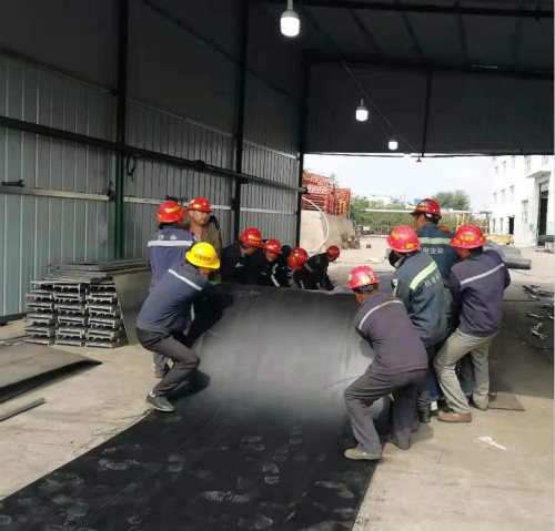 陜煤建設機電安裝公司：7天更換5800米輸送帶