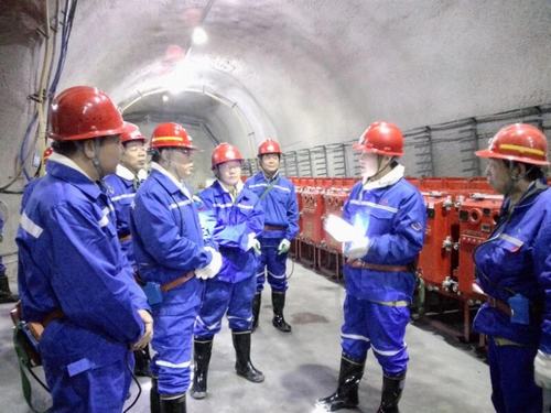 銅川耀州區煤礦企業負責人與陜煤建設礦建二公司冶坪項目部開展學習對標