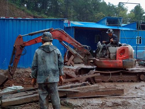 陜煤建設(shè)礦建二公司狠抓雨季“三防”工作不放松