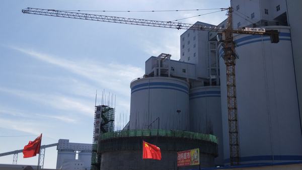 陜煤建設(shè)韓城分公司曹家灘選煤廠新增末煤倉(cāng)工程滑模施工正式拉開(kāi)了序幕