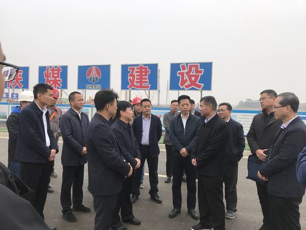 陜西省委第三督查組一行深入陜煤建設(shè)渭南分公司南京金龍電動(dòng)車(chē)項(xiàng)目督查巡視