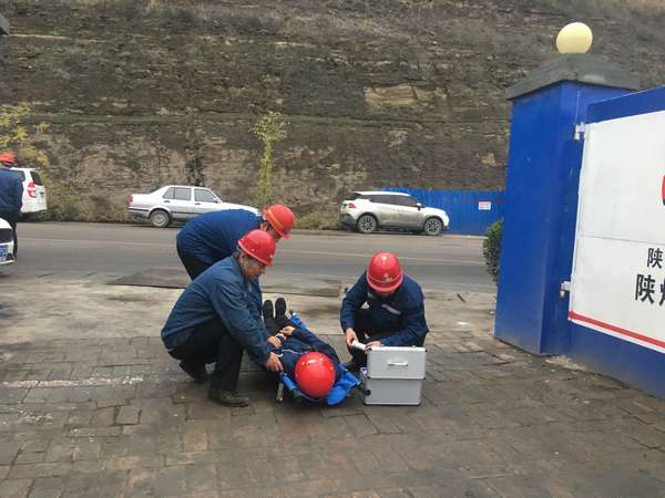 陜煤建設(shè)澄合分公司各單位共同開(kāi)展“消防日”活動(dòng)筑牢冬季防火線