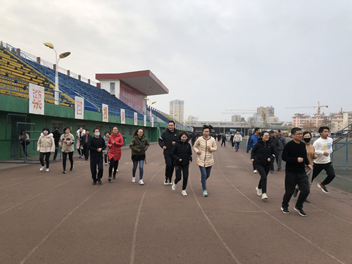 陜煤建設機電安裝公司舉辦2019年職工冬季越野賽