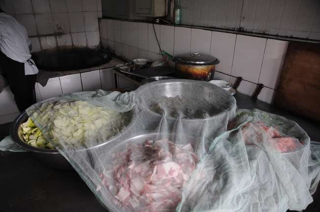 陜煤建設掘進公司：重檢“兩堂一舍”保障工作更要保障生活