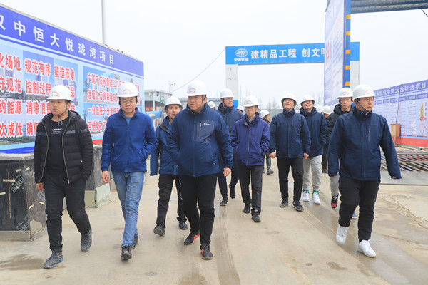 陜煤建設漢中分公司赴中鐵十二局集團漢中悅瓏灣項目對標交流