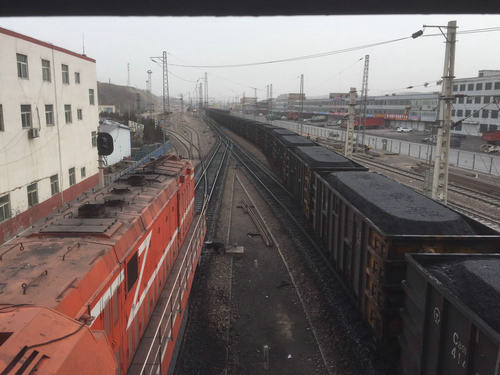 陜煤建設洗選煤運營公司檸條塔運營項目部：單日煤炭發運量創歷史新高