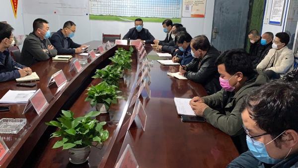 陜煤建設礦建二公司小保當三項目部戰疫情抓安全把牢班組管理“第一關”