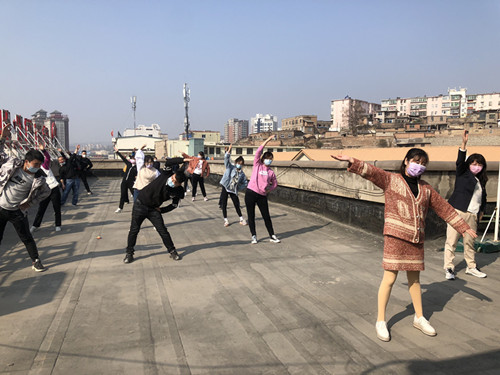 陜煤建設機電安裝公司:工間操“嗨”起來