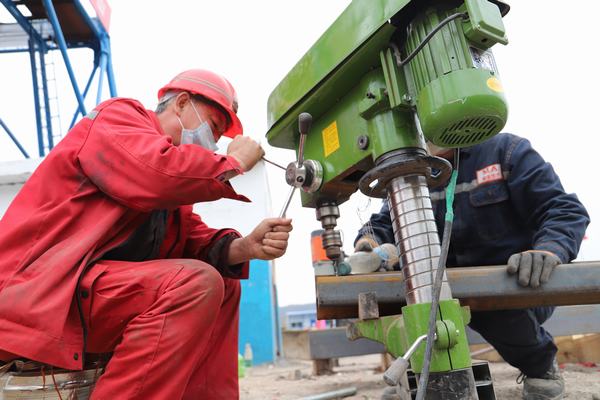 陜煤建設礦建二公司:內練素質外樹形象打造掘進鐵軍隊伍