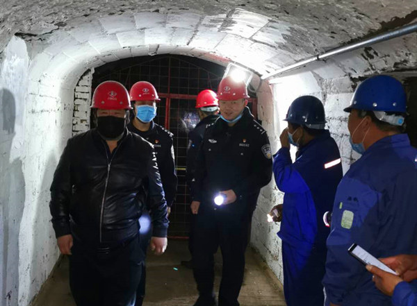 陜煤建設礦建三公司酒鋼項目部：最美“四月天“  項目建設再升溫