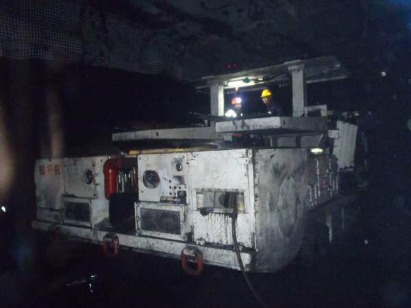 陜煤建設(shè)掘進(jìn)公司：紅柳林44204膠、輔運(yùn)順槽及切眼工程順利開工