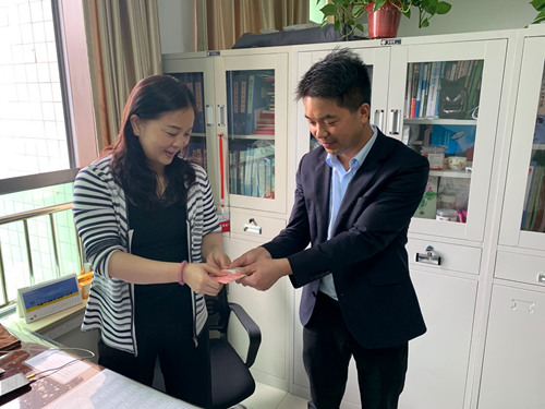 陜煤建設公司:一張蛋糕卡 盡顯關愛情