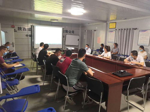 陜煤建設(shè)天工公司：學(xué)文件正確引導(dǎo)，促廉潔永不褪色