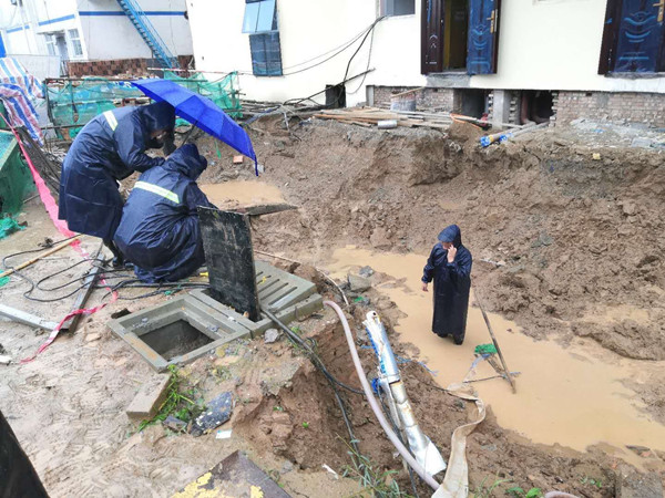 陜煤建設澄合分公司第三項目部組織青年突擊隊防洪度汛