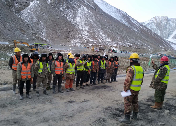 陜煤建設礦建三公司：開好班前會，彈好安全管理“前奏曲”