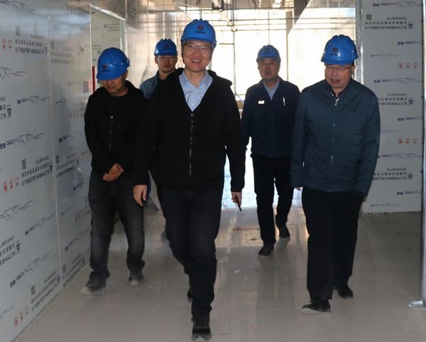 榆林合力公司黨委副書記李勇深入陜煤建設天工公司子洲天芪項目部檢查指導工作