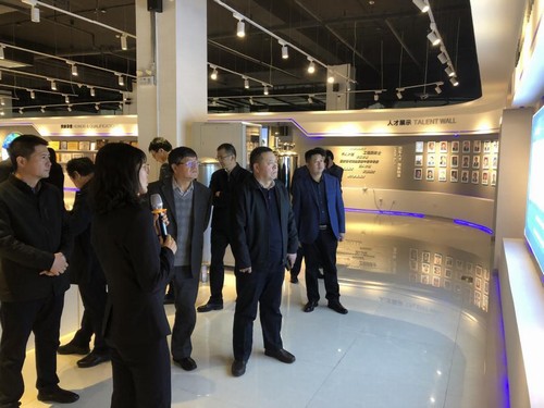 寧興剛、趙敬凱一行赴鄂爾多斯國(guó)家高新區(qū)考察項(xiàng)目