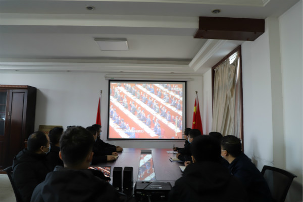 漢中分公司組織觀看廉政警示教育片《正風反腐就在身邊》