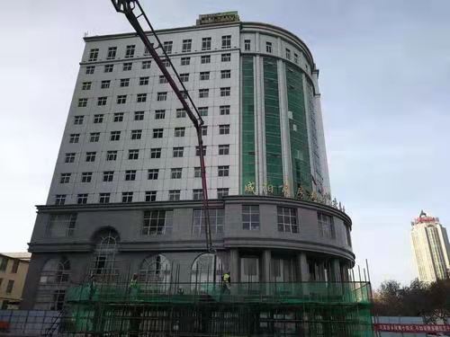 住建局南廣場地下停車場主體結構順利封頂