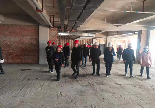 陜煤建設(shè)咸陽分公司承建的銀西高鐵彬州東站前廣場項目主體工程一次性通過驗收