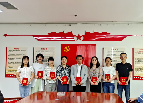 陜煤建設(shè)公司開展“紅色誦讀憶初心 紅心向黨擔(dān)使命”誦讀活動