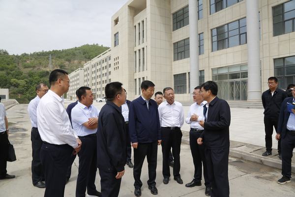 陜西省委常委、延安市委書記趙剛一行蒞臨陜煤建設(shè)礦建二公司車村項(xiàng)目部檢查指導(dǎo)工作