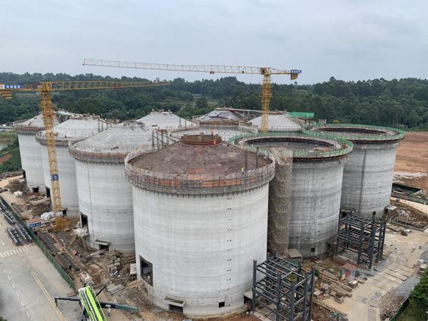 陜煤建設(shè)銅煤公司四川中儲(chǔ)糧項(xiàng)目淺圓倉(cāng)倉(cāng)體滑模順利實(shí)施完成