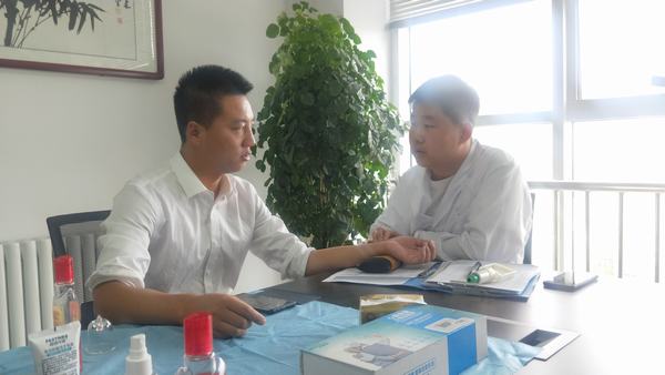 陜煤建設榆林公司組織開展健康義診活動