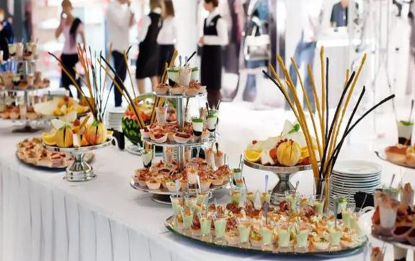 建設集團大秦置業公司：龍灣水境項目暖場活動溫情又暖心