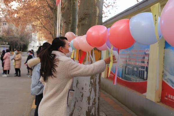 陜煤建設銅煤公司開展“歡樂迎新年，趣味猜燈謎”活動