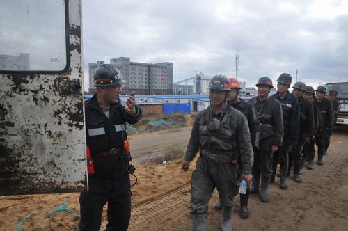 陜煤建設煤礦運營服務分公司：日進尺破50米！掘進鐵軍回歸